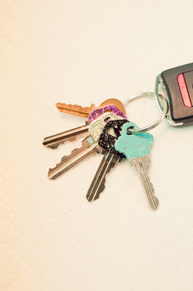 Paint your keys so that you can tell which key is for which lock1 Top 10 Unusual Things You Can Do with Nail Polish