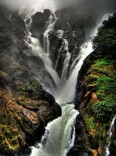 dudhsagar-fall-goa-