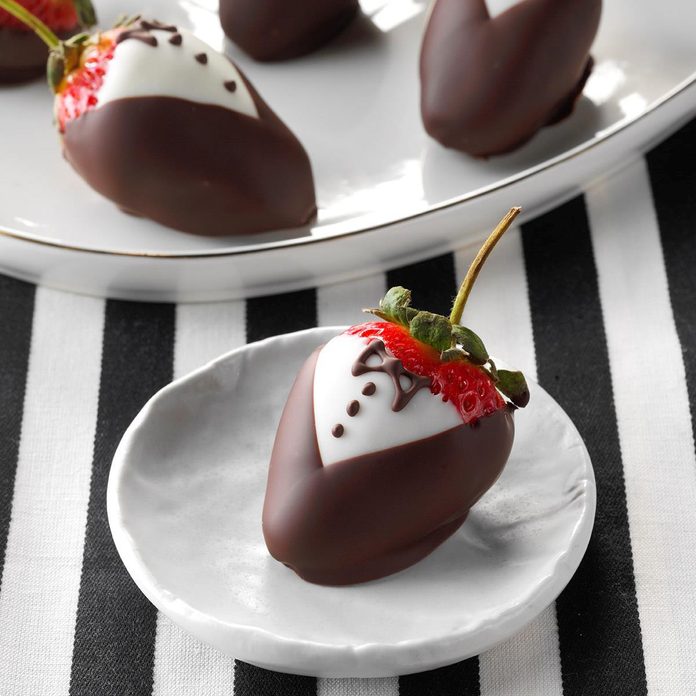 tuxedo-strawberries-