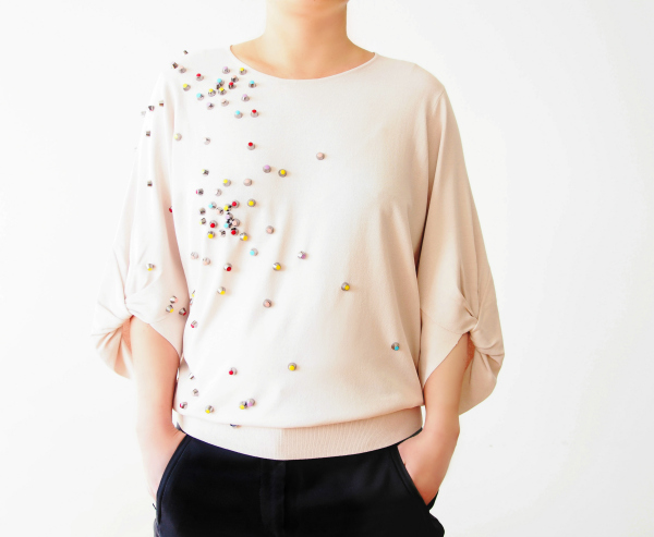 Make-a-Chanel-Inspired-Top-with-Studs-tutorial