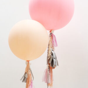 easy-diy-fringe-balloons-300x300