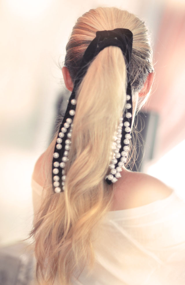 ponytail-pearl-ribbon