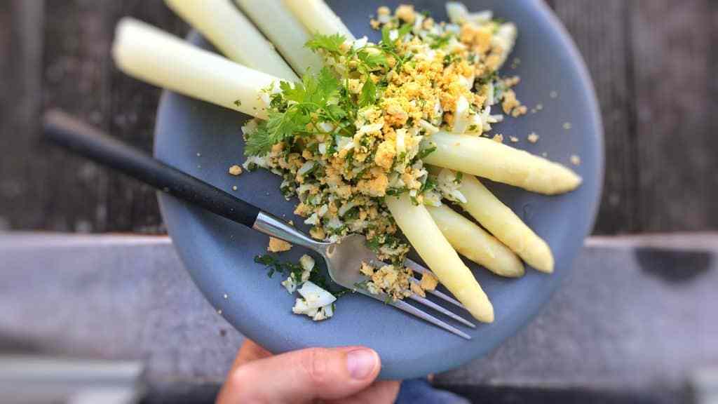 white-asparagus-
