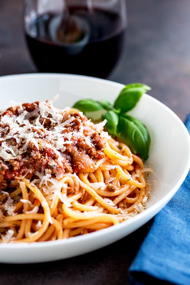 Authentic-Spaghetti-Bolognese Authentic-Spaghetti-Bolognese