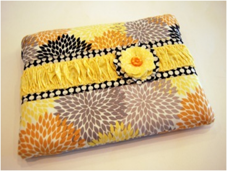 How-to-Make-a-Zippered-Laptop-Sleeve