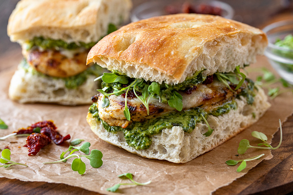 grilled-chicken-sandwich_thecozyapron_1