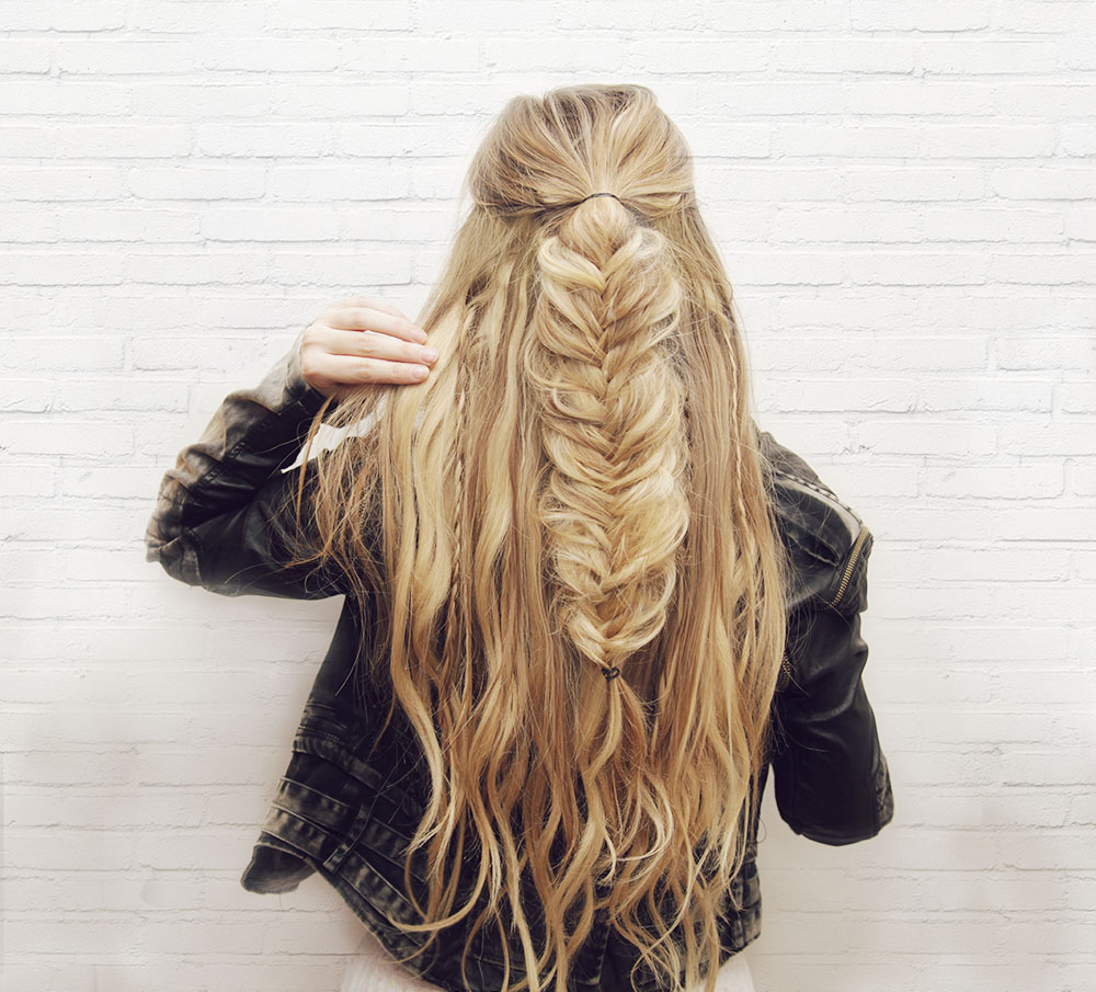 kassinka-half-up-fishtail-braid-hair-tutorial kassinka-half-up-fishtail-braid-hair-tutorial