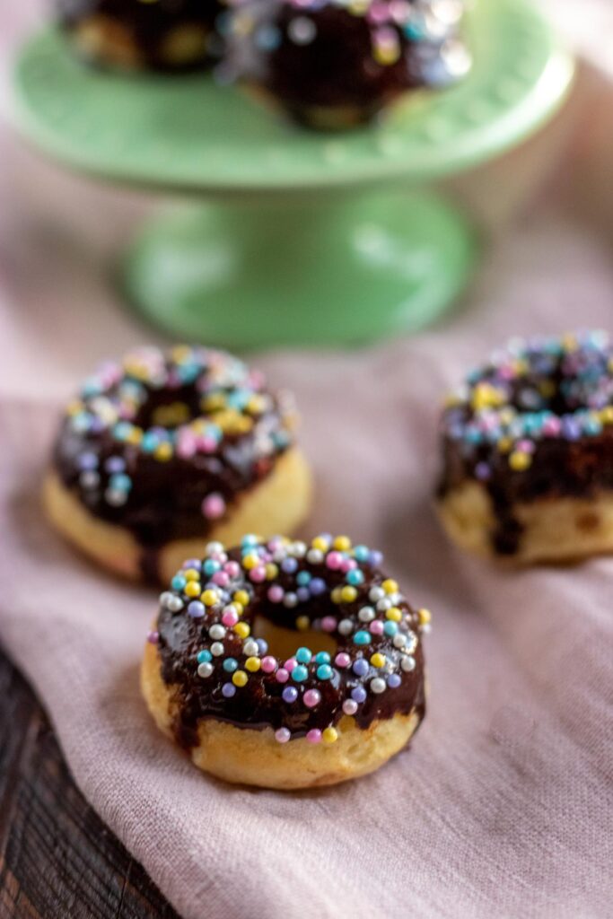 mini-baked-donuts-