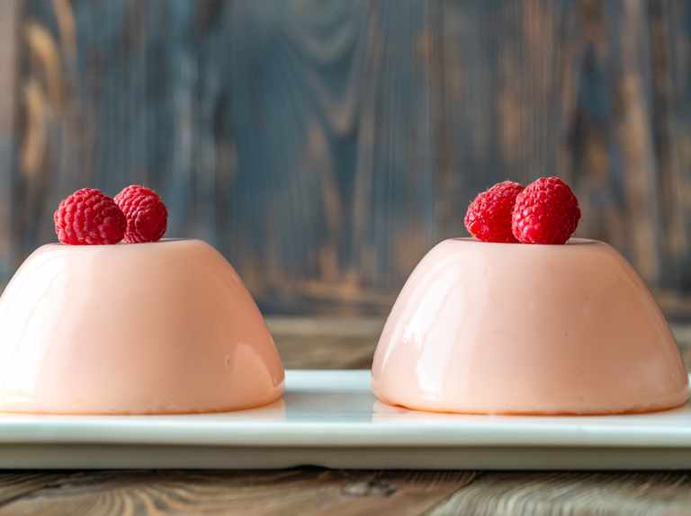 raspberry-rose-panna-cotta-fc262a6