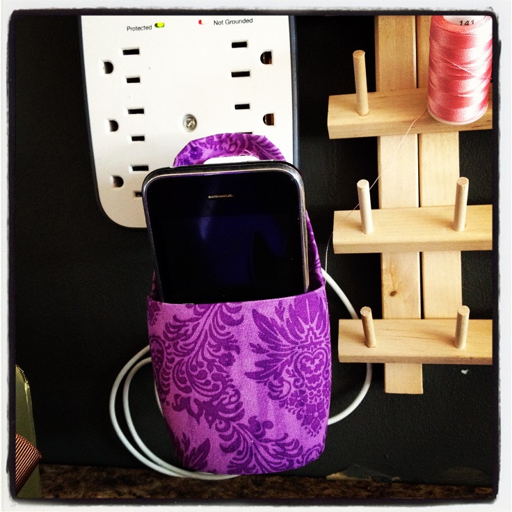 top-10-creative-diy-phone-holders_02