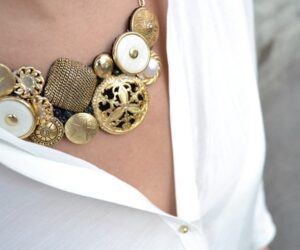 Top 10 DIY Buttons Jewelry