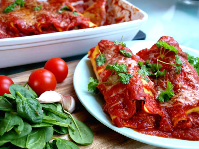 Cannelloni-with-Turkey-Ricotta-and-Roasted-Pepper