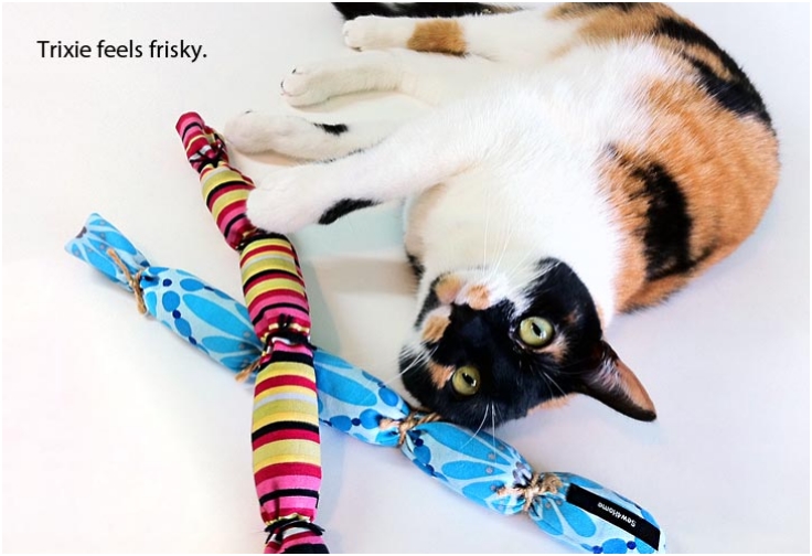 Cattail-Catnip-Toy Cattail-Catnip-Toy