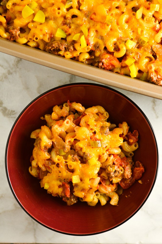 Cheeseburger-Macaroni-and-Cheese-Casserole-1 Cheeseburger-Macaroni-and-Cheese-Casserole-1