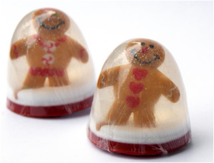 DIY-Holiday-Gingerbread-Men-Snow-Globe-Soaps