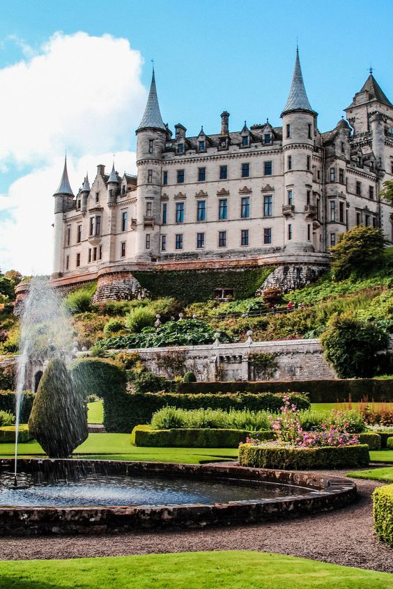 Dunrobin-Castle-Scotland-