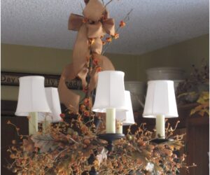 Top 10 DIY Fall Chandelier Decorations