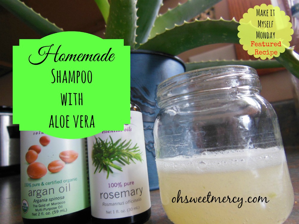Homemade-Shampoo-with-Aloe-Vera