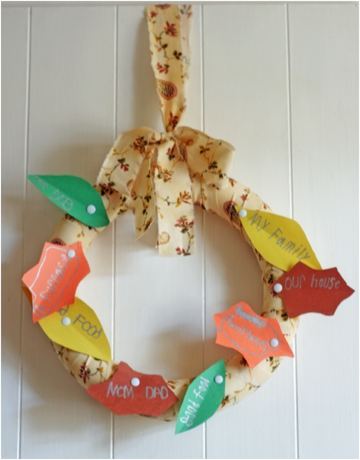 Make-a-15-Minute-Thankful-Wreath-with-the-Kids