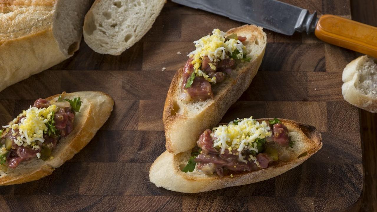 Steak-Tartare-Crostini-with-Shaved-Egg-and-Chives-CMS