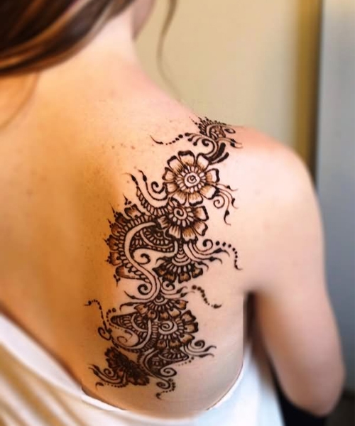 Sweet-Henna-Flower-Tattoos-on-Back-Shoulder-for-Women Sweet-Henna-Flower-Tattoos-on-Back-Shoulder-for-Women