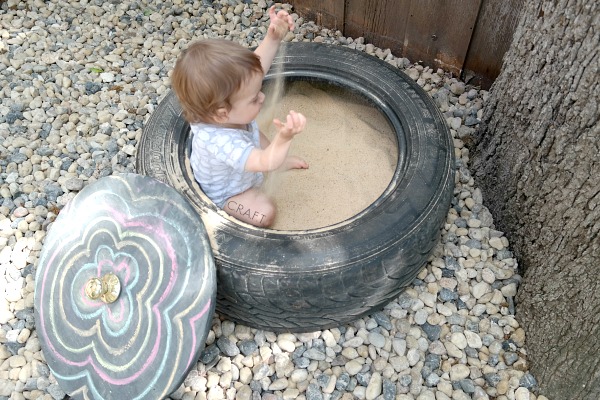 TIRE-SAND-BOX