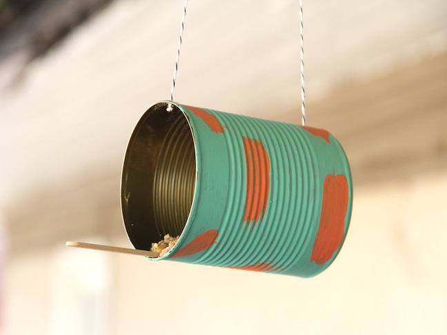 Tin-Can-bird-feeder