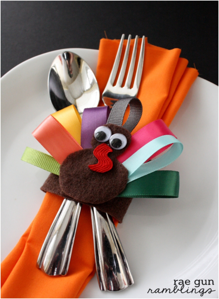 Turkey-Napkin-Rings-and-Turkey-Hair-Clips-Tutorial