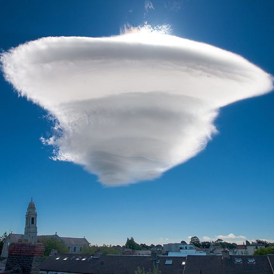 UFO-clouds-