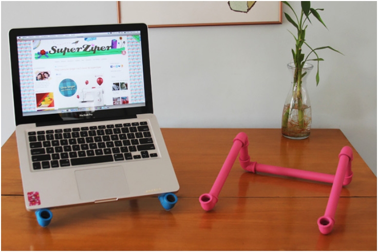 VC-Pipes-Notebook-Stand VC-Pipes-Notebook-Stand