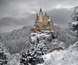 TOP 10 Fairytale Castles in Europe