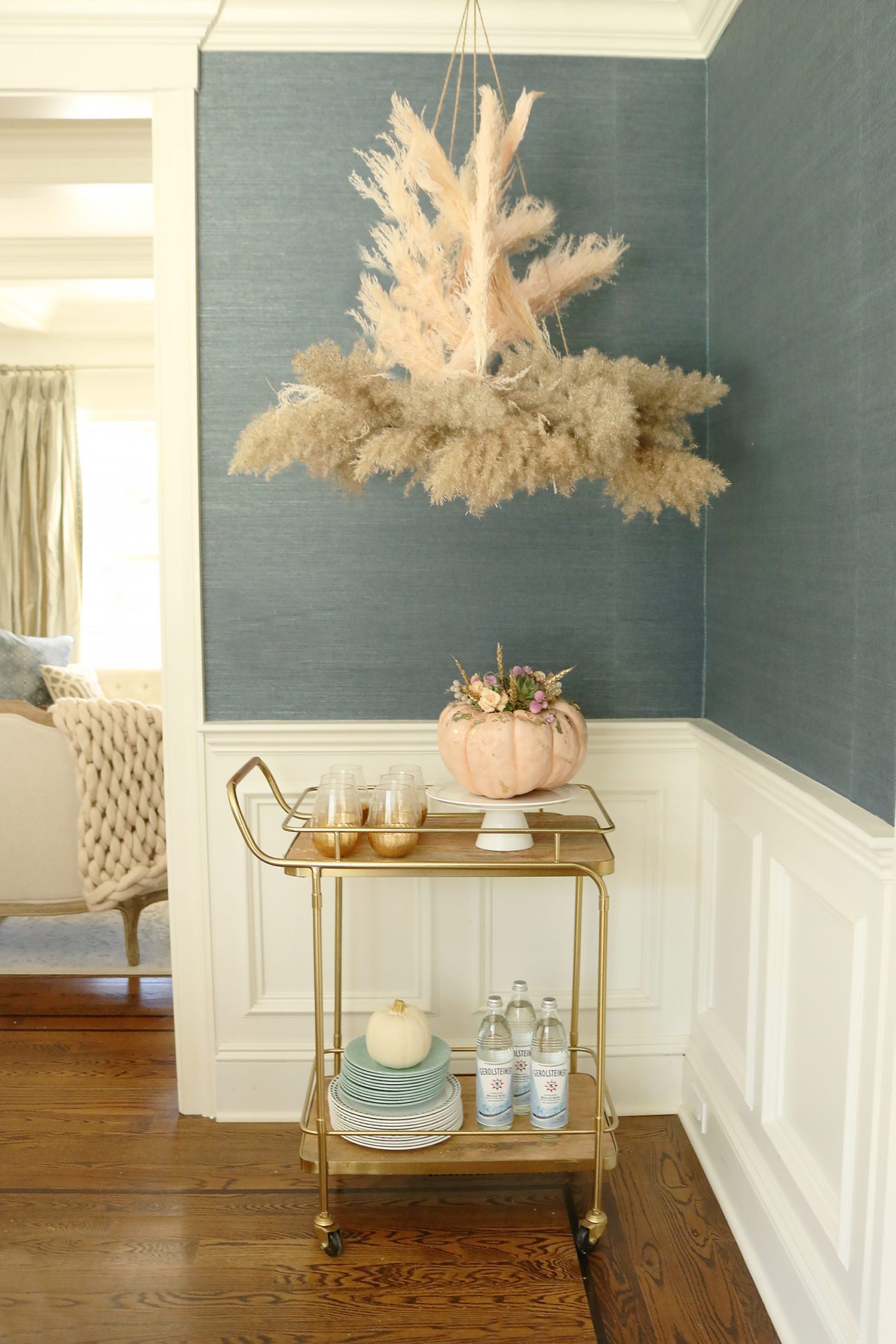 dried-pampas-flower-chandelier-1-scaled-1 dried-pampas-flower-chandelier-1-scaled-1