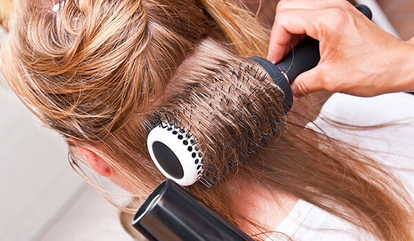 round-brush-for-more-hair-vloume-
