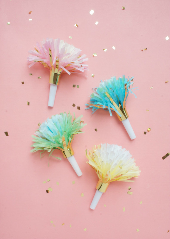 1-Marabou-Design-Party-Horn-STYLED-B3 1-Marabou-Design-Party-Horn-STYLED-B3