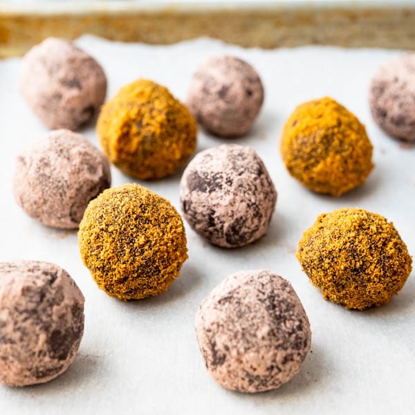 Bourbon-Gingerbread-Truffles Bourbon-Gingerbread-Truffles