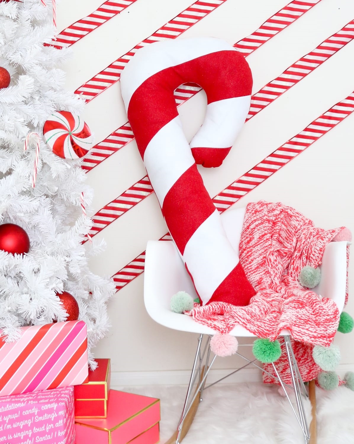 DIY-Christmas-Pillows5 DIY-Christmas-Pillows5