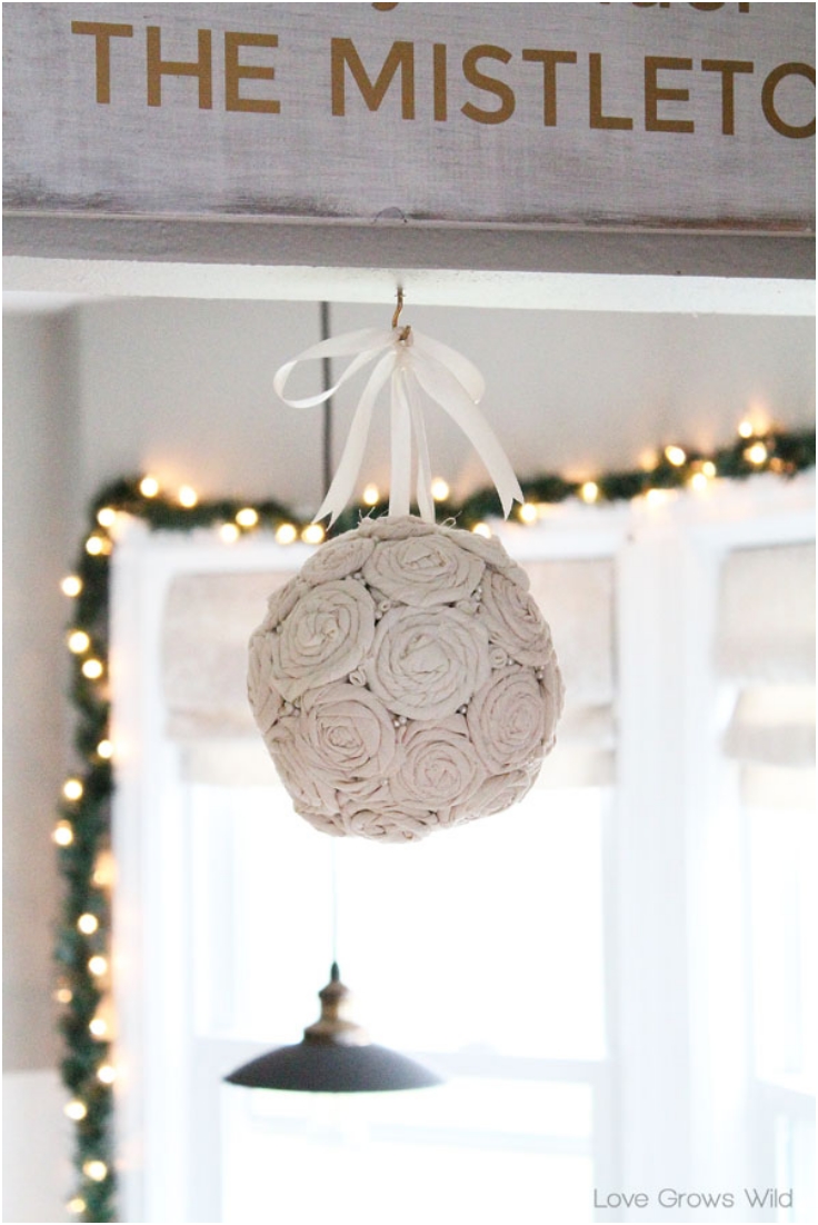 DIY-Fabric-Mistletoe-Ball