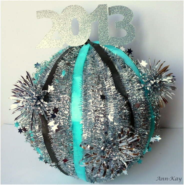 New-Years-Eve-Tinsel-Ball-Drop-Ball