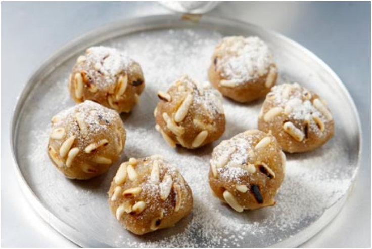 Semolina-Halva-truffles-with-pine-nuts