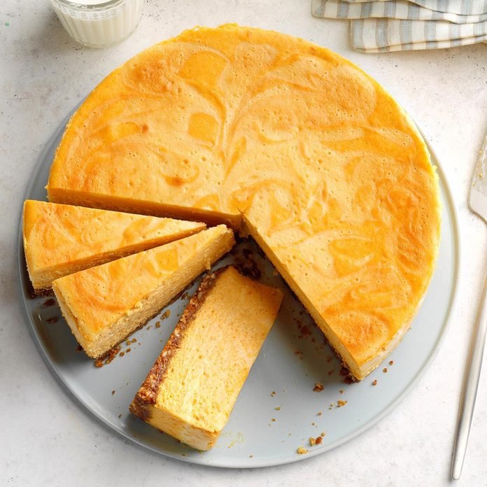 Sweet-Potato-Marshmallow-Swirl-Cheesecake