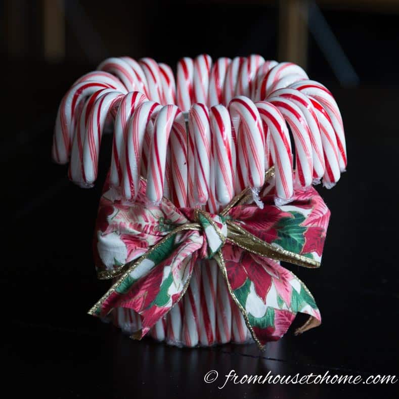 candy-cane-christmas-centerpiece-with-bow candy-cane-christmas-centerpiece-with-bow