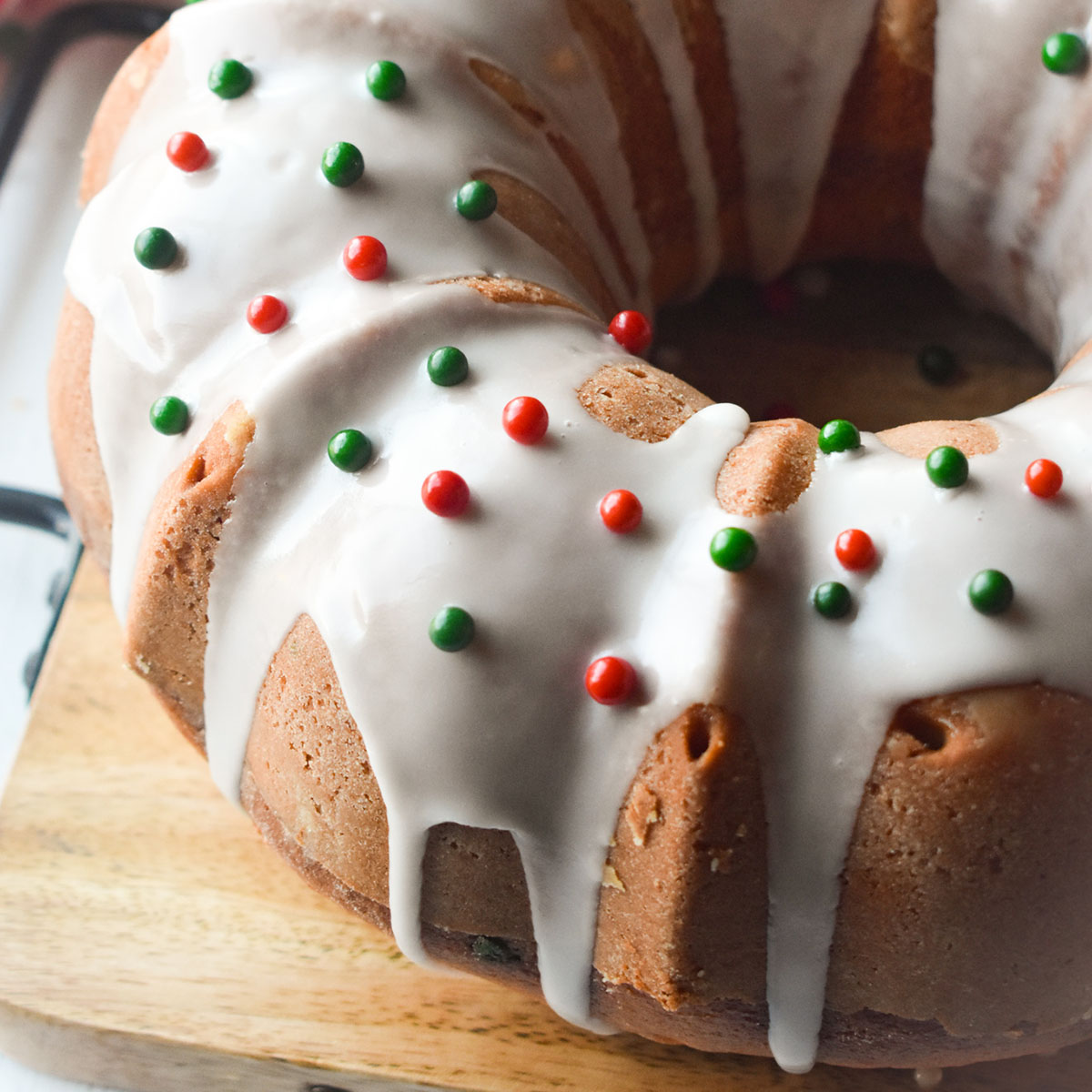 christmas-bundt-cake-SQUARE christmas-bundt-cake-SQUARE