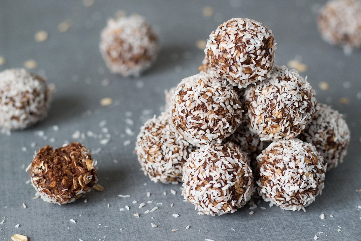 cocnut-rum-balls-