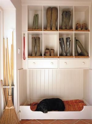 mudroom-dog-house-