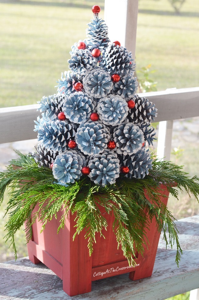 pinecone-tree-056 pinecone-tree-056