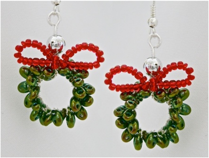 twin-bead-christmas-wreath-earring twin-bead-christmas-wreath-earring