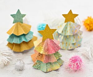 Top 10 Easy DIY Decorations To Make During the Last Weekend Before Christmas
