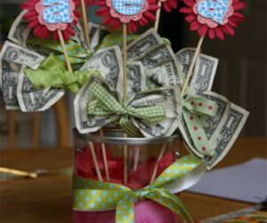 Top 10 Creative Ideas to Give Money as a Gift