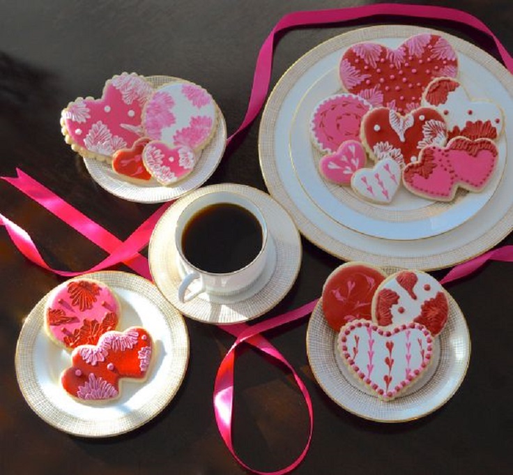 Brush-Embroidery-Heart-Cookies