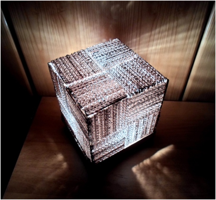 Cube-Cardboard-Lamp